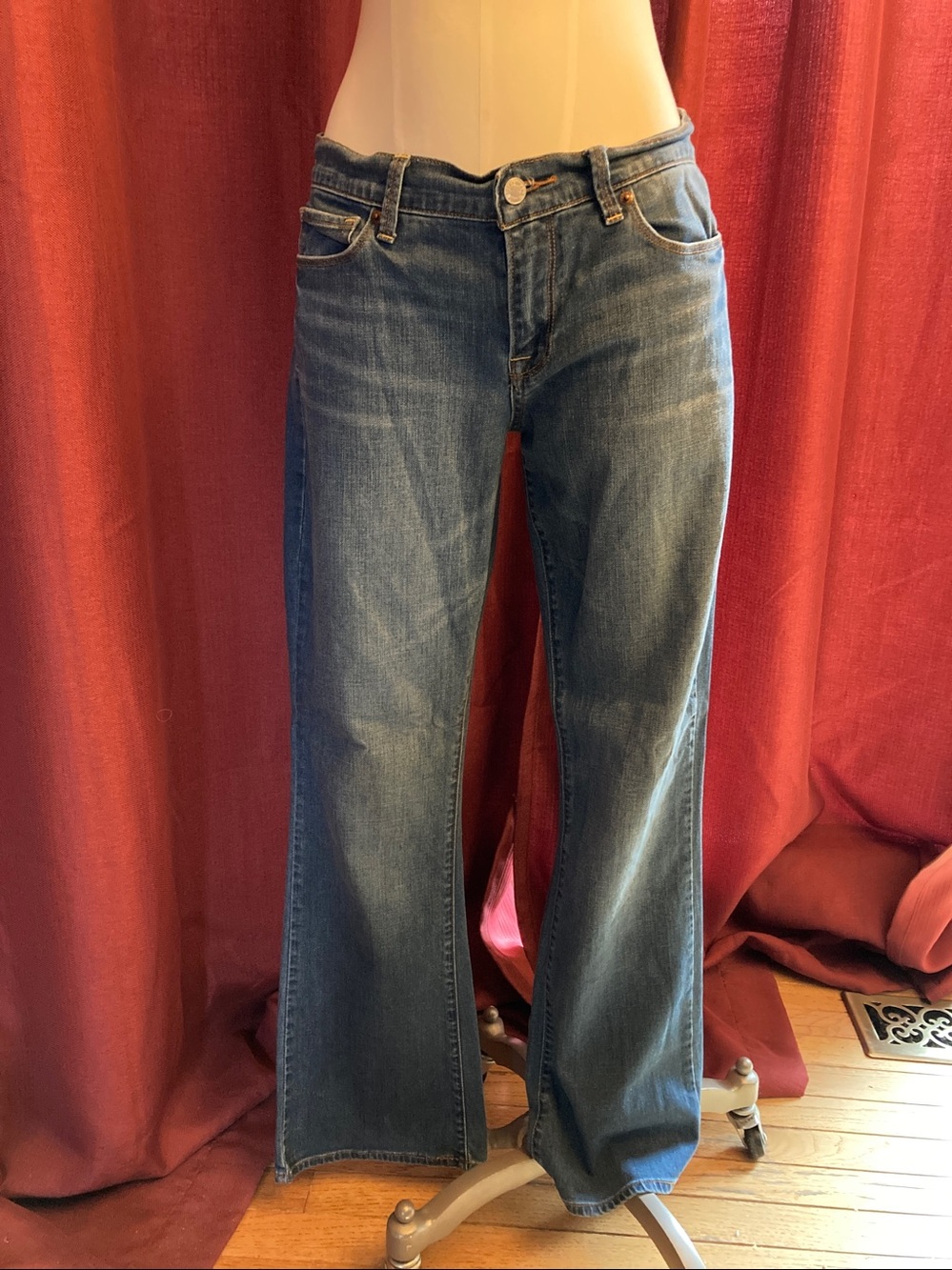 LUCKY 🍀 Brand Sofia boot cut, women’s size 10/30 regular